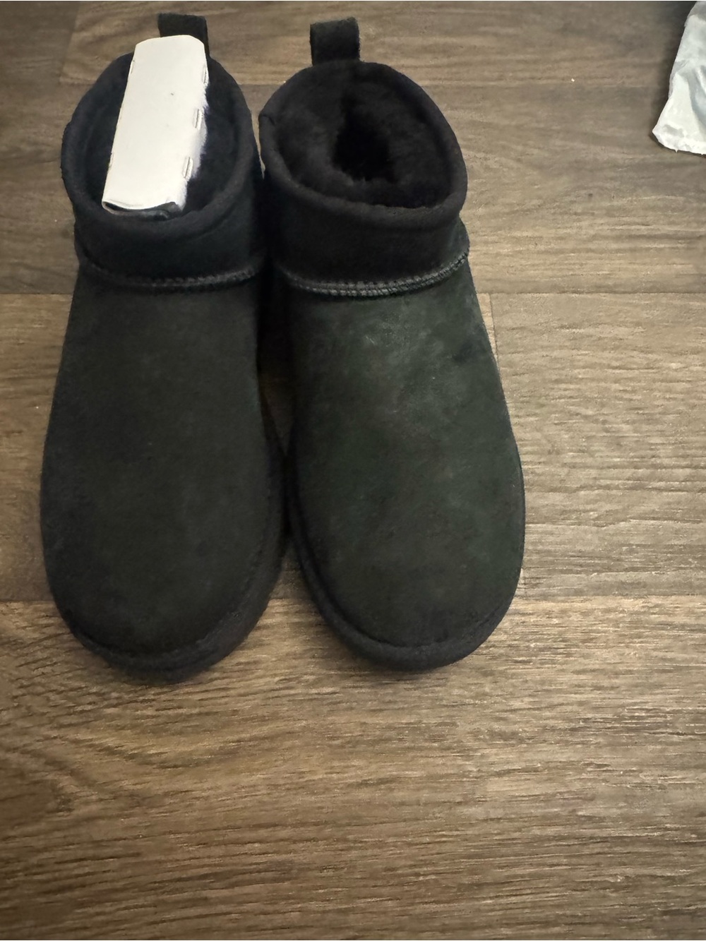 NIB Classic Mini UGG Short Suede Ankle Boots